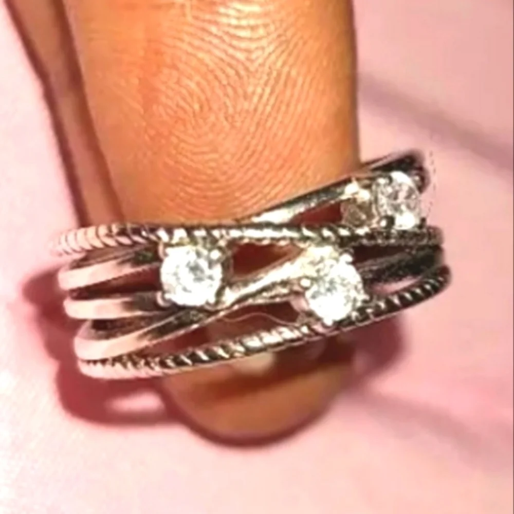 Ladies Elegant 925 sterling silver wide band ring sz 8